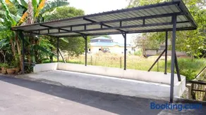D Corner Lot Homestay Bangi - Image 3