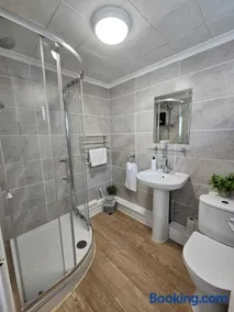 2 Bed Coastal Bungalow - Millendreath, Looe - Image 5