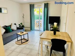 T2 Cosy, résidence sécurisée, parking privé - Image 2