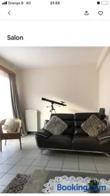 Chambre privée dans une grande maison - Image 3