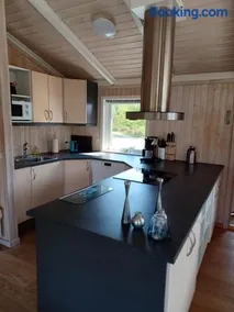 Beautiful cottage on a large natural plot - Image 2