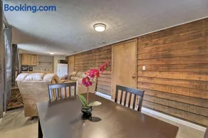 'Lynn' Dog-Friendly Abode w/ Mountain Views! - Image 4