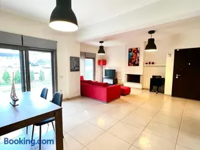 The House - Image 2