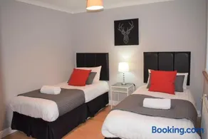 Kelpies Serviced Apartments- Campbell - Image 2