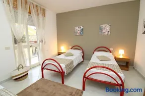 Holiday House Camelia 600 meters from the beach - Image 4