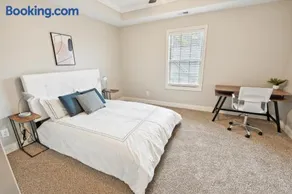 Biltmore Luxury 1513 #2 Townhomes l 2Bd 2 Bth - Image 1