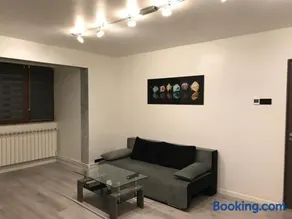 ELEGANT & SILVER LUXURY Apartament - Image 1