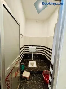 Hanumat Guest House - Image 4