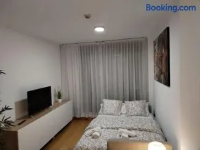 Apartamento amplio, luminoso y confortable CC - Image 4