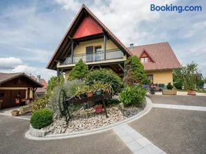 Le Cheval Blanc - Image 1