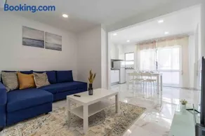 Modern Apartment Beach View - Image 5