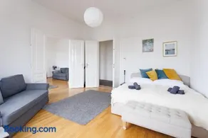 Cozy Nest Vienna Apartment - Image 2