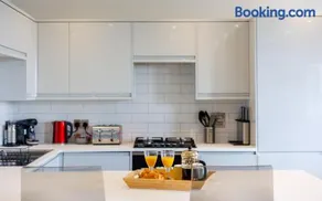 Culver Coast Apartment - Image 5