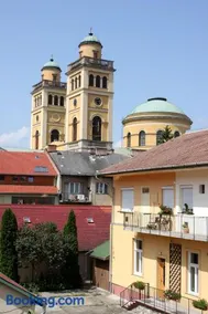 Veva Apartman - Eger Magánszálláshely - Image 2
