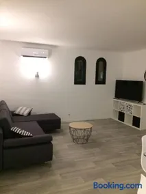 Villa Lunel 250 m2 -axe Montpellier-Grande Motte - Image 3