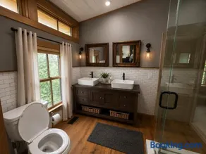 Beautiful Rustic Home Very Private - Image 2