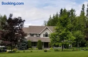 Silver Star Bed and Breakfast - Image 2