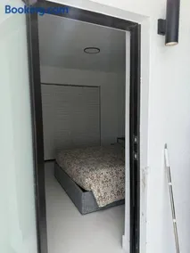 Modern Private Room Near Wynwood SouthBeach - Image 2