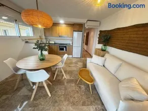 AP11 XimoApartments Primera Línea Playa con Parking - Image 3