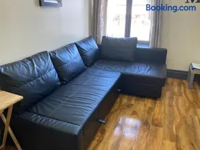 133 A Park Road - Image 2