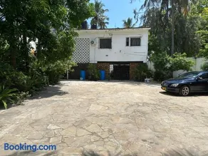 Heidi’s Beach Stay - Image 3
