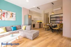 EUPHORIA Luxury Apartment - Image 2
