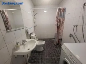 Private bedroom in Shared Apartment - Image 3