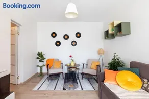 Spirit of 70s apartment - Image 3
