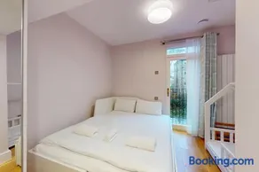 Spacious 2-Bed Near Camden & Tube - Image 4