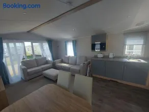 Sophie's Caravan - Image 4