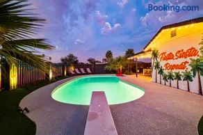 Gorgeous 4-bed home with Golf, Pool, & Hot Tub! - Image 3