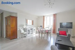 IKE'S Deluxe APARTMENT in Bayeux - Image 2