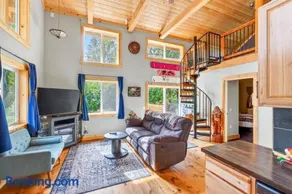 Mt Hood Cabin Hot Tub Fire Pit Dog-Friendly - Image 1