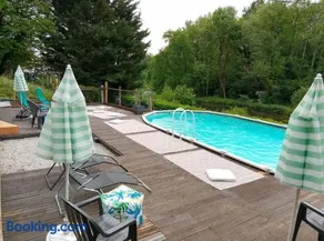 Les Glycines Gîtes - La Roche gîte - shared solar heated pool - garden spa - fenced garden for dogs - Image 3