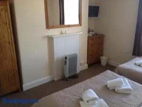 Arcadia Guest House - Image 1