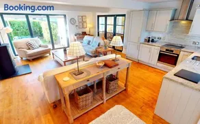 CROYDE SURFSUP 5 Bedrooms - Image 3