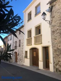 Maison Pure Canigou Spacious Authentic Village house in historic Montalba le Chateau near Perpignan - Image 3
