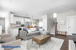 Sleeps 22-Downtown Westfield-Near Grand Park! - Image 4