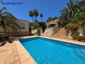Beautiful villa with private pool and seaview - Image 3