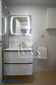 Casa Eveline Ivan Luxury Homes 3ªPlta Sur 1ªLinea - Image 5