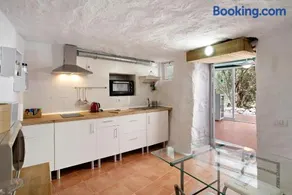 Ferienhaus „Casa Cueva Tejeda 2 Dorm“ mit Meerblick, privater Terrasse & WLAN - Image 3