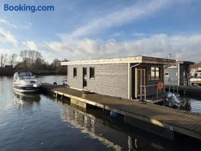Hausboot Diva mit Kamin - Winter auf der Dove Elbe - Image 1