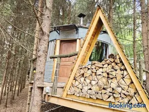 Bin There Treehouse, a grain bin treehouse! - Image 4