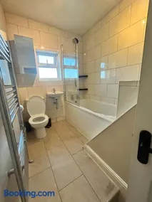Charming, cosy 2 bed home in St Helens - Image 4
