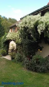 Gîte des Cèdres Ferienwohnung à Ameugny Taizé Cluny - Image 1