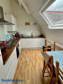 UNIQUE Grade II Listed Church Conversion Spectacular Sea & Castle Views 2 Night Stays Available - Image 5