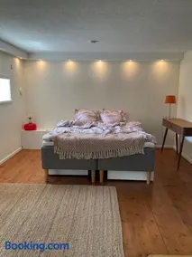 Cozy Chic Retreat near Stockholm - Image 2
