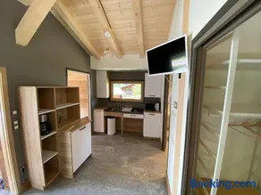 Petit chalet en bois adapté PMR - Image 1