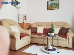 Ana Tudor Apartments - Image 2
