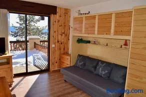 Studio cabine chaleureux à Pyrénées 2000 - WiFi et parking privé - Image 3